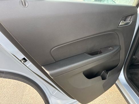 Used 2015 Chevrolet Equinox LS image 13