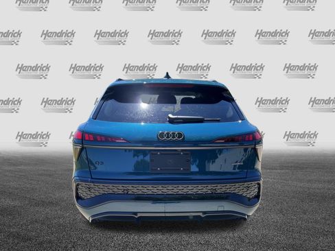 Used 2026 Audi Q3 quattro 2.0T w/ Driver Assistance Package AWD/4WD image 8