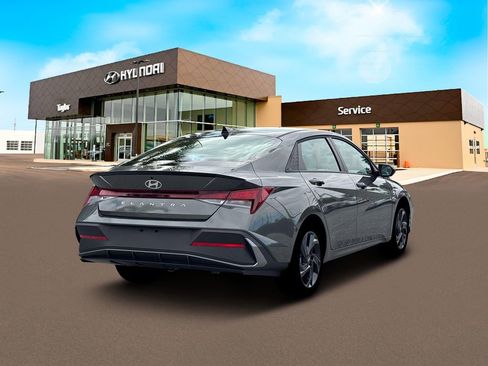 New 2026 Hyundai Elantra Sport FWD image 7
