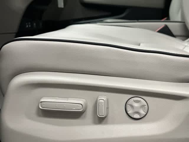 New 2027 Honda Odyssey Touring image 27