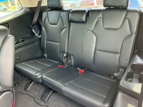 Used 2022 Kia Telluride EX w/ EX Premium Package FWD image 8