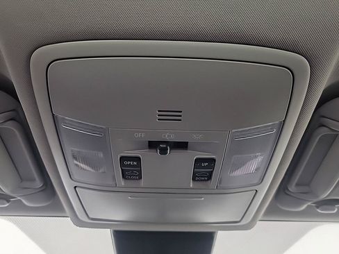 Used 2018 Toyota RAV4 XLE w/ Plus Extra Value Package AWD/4WD image 31