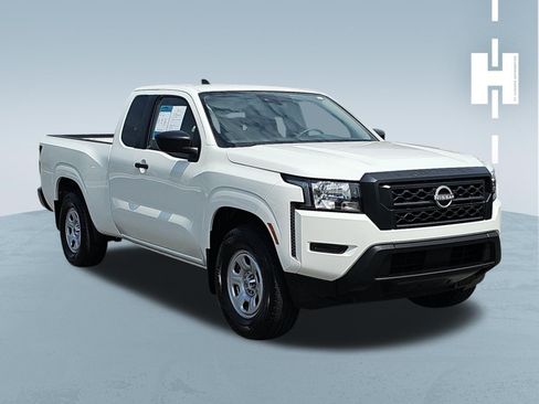 Used 2024 Nissan Frontier S RWD image 1
