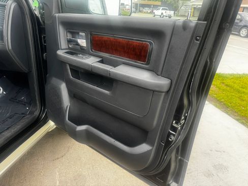 Used 2010 Dodge Ram 1500 Truck Laramie AWD/4WD image 12