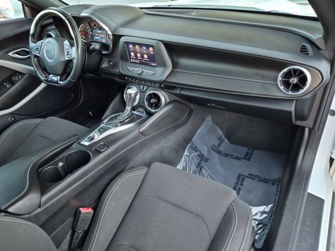 Used 2020 Chevrolet Camaro LT RWD image 28