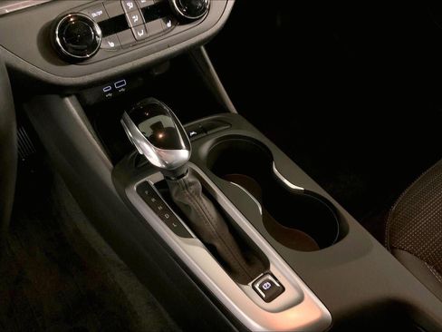 Used 2024 Buick Envista Preferred w/ Convenience I Package FWD image 17