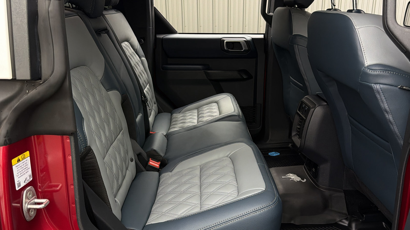 Used 2025 Ford Bronco Heritage Edition AWD/4WD image 37