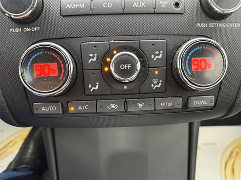 Used 2010 Nissan Altima 2.5 S w/ Premium Pkg image 33