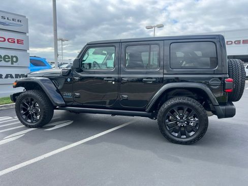 Used 2025 Jeep Wrangler Backcountry 4xe AWD/4WD image 19