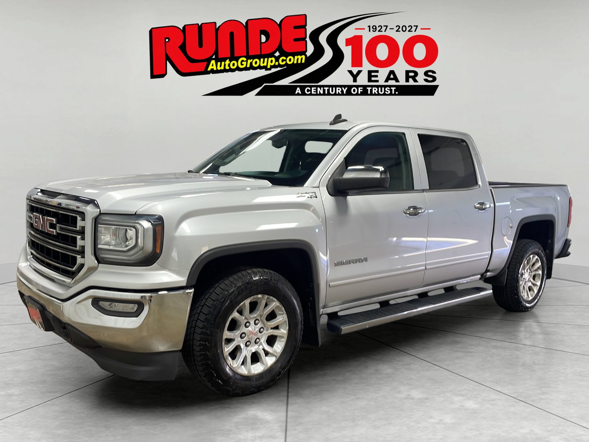 Used 2017 GMC Sierra 1500 SLE w/ SLE Value Package AWD/4WD image 1