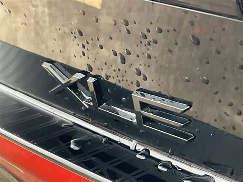 Used 2025 Toyota Prius XLE image 11