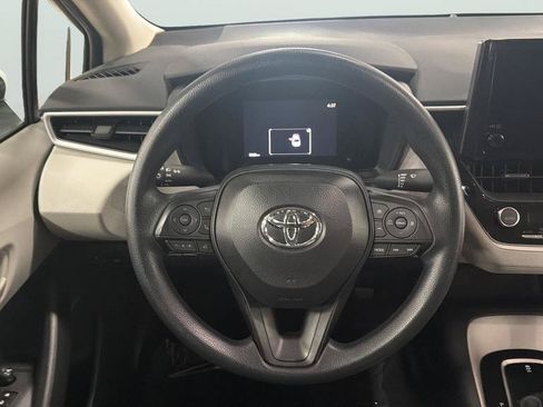 Used 2026 Toyota Corolla LE FWD image 22
