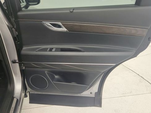 Used 2024 Genesis GV80 2.5T image 35