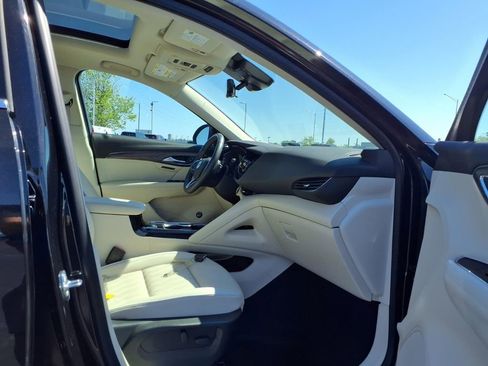 Used 2023 Buick Envision Avenir AWD/4WD image 33