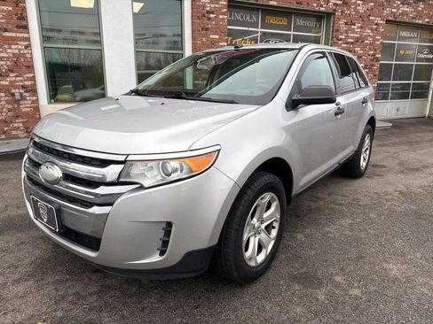 Used 2013 Ford Edge SE image 1