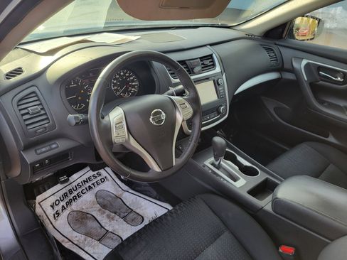 Used 2016 Nissan Altima 2.5 SV w/ Convenience Package image 17