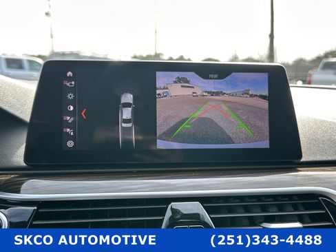 Used 2019 BMW 530i w/ Convenience Package image 17