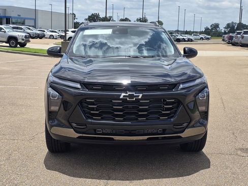 New 2026 Chevrolet Trax ACTIV w/ Driver Confidence Package FWD image 2