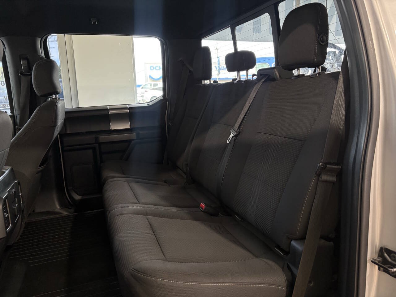 Used 2016 Ford F150 XLT w/ Equipment Group 302A Luxury AWD/4WD image 28