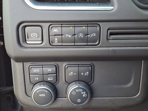 Certified 2021 Chevrolet Tahoe LT w/ Luxury Package image 6