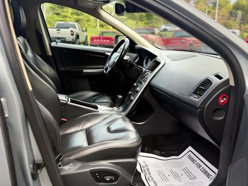 Used 2012 Volvo XC60 T6 AWD/4WD image 16