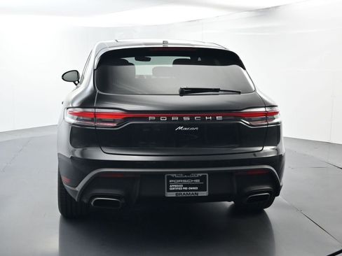 Certified 2025 Porsche Macan image 13