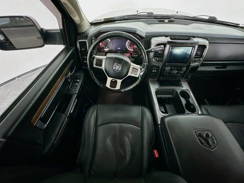 Used 2018 RAM 2500 Laramie w/ Sport Appearance Group AWD/4WD image 9