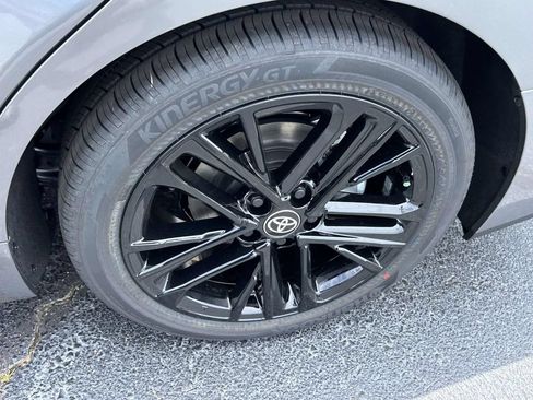 New 2026 Toyota Camry SE FWD image 9