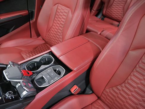 Used 2022 Lamborghini Urus image 27