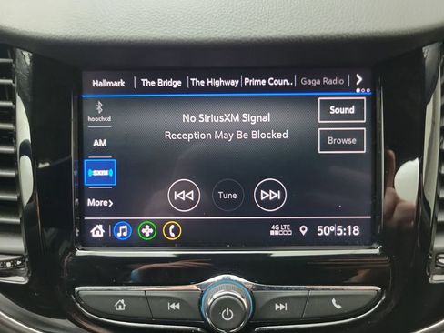 Used 2022 Chevrolet Trax LT w/ LT Convenience Package image 25