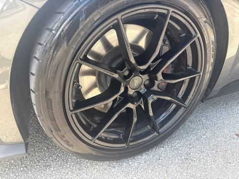 Used 2018 Ford Mustang GT Premium w/ GT Performance Package RWD image 3