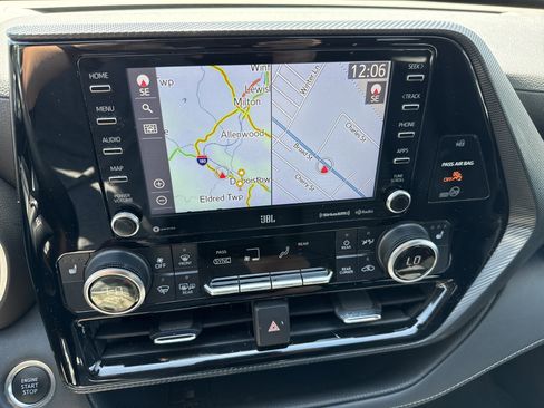 Used 2021 Toyota Highlander XSE AWD/4WD image 28