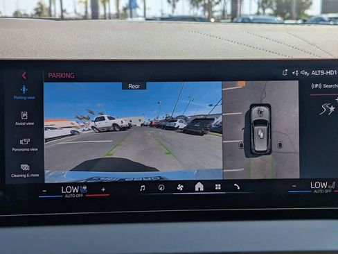 Used 2025 BMW X3 M50 w/ Premium Package image 22