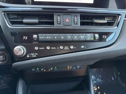 Used 2023 Lexus ES 350 w/ Premium Package image 26