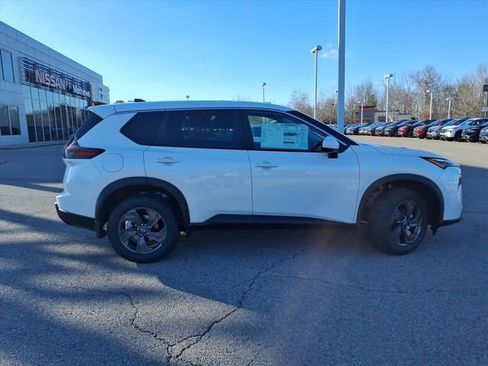 New 2026 Nissan Rogue SV FWD image 2