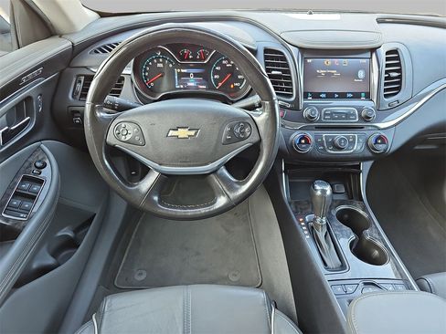 Used 2014 Chevrolet Impala LTZ image 15