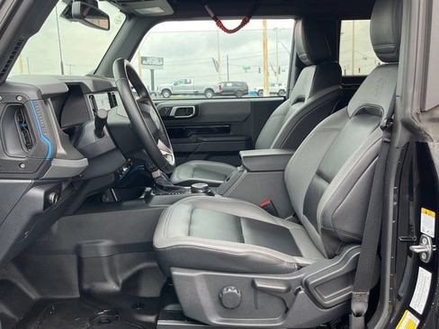 Used 2024 Ford Bronco Black Diamond AWD/4WD image 17