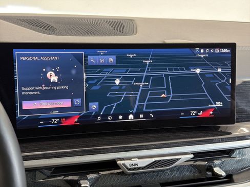 Certified 2025 BMW X7 xDrive40i w/ M Sport Package AWD/4WD image 24