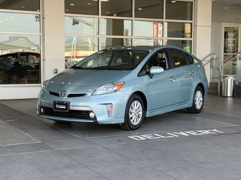 Used 2012 Toyota Prius Prime Advanced image 2