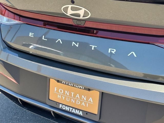 New 2026 Hyundai Elantra SEL Sport FWD image 28