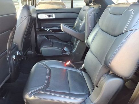 Used 2022 Ford Explorer ST w/ Equipment Group 401A AWD/4WD image 15