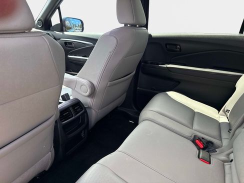 Used 2023 Honda Passport EX-L image 14