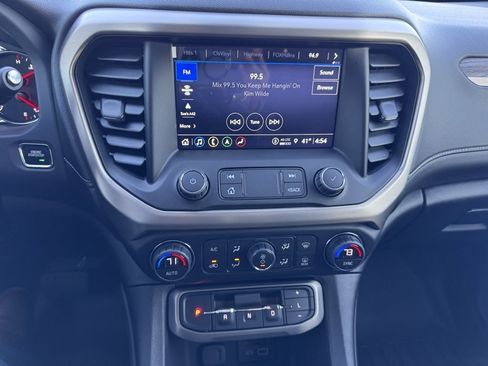 Used 2022 GMC Acadia Denali w/ Denali Technology Package image 37