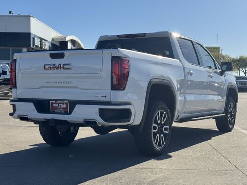 Used 2024 GMC Sierra 1500 AT4 w/ Technology Package image 8