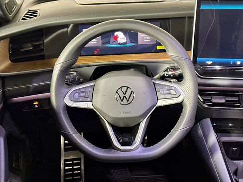 New 2026 Volkswagen Tiguan SEL R-Line image 13