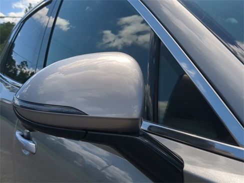 Used 2023 Genesis GV70 2.5T w/ Advanced Package image 11