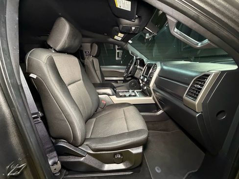 Used 2019 Ford Expedition Max XLT image 47