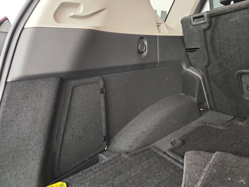 Used 2023 Nissan Rogue SL w/ SL Premium Package image 37