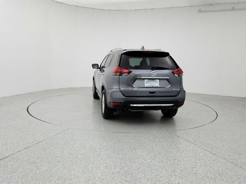 Used 2017 Nissan Rogue SL image 6