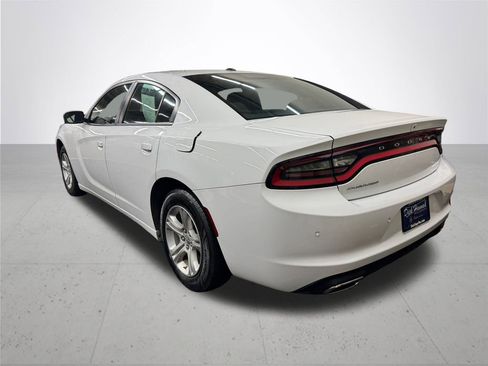 Used 2022 Dodge Charger SXT image 4